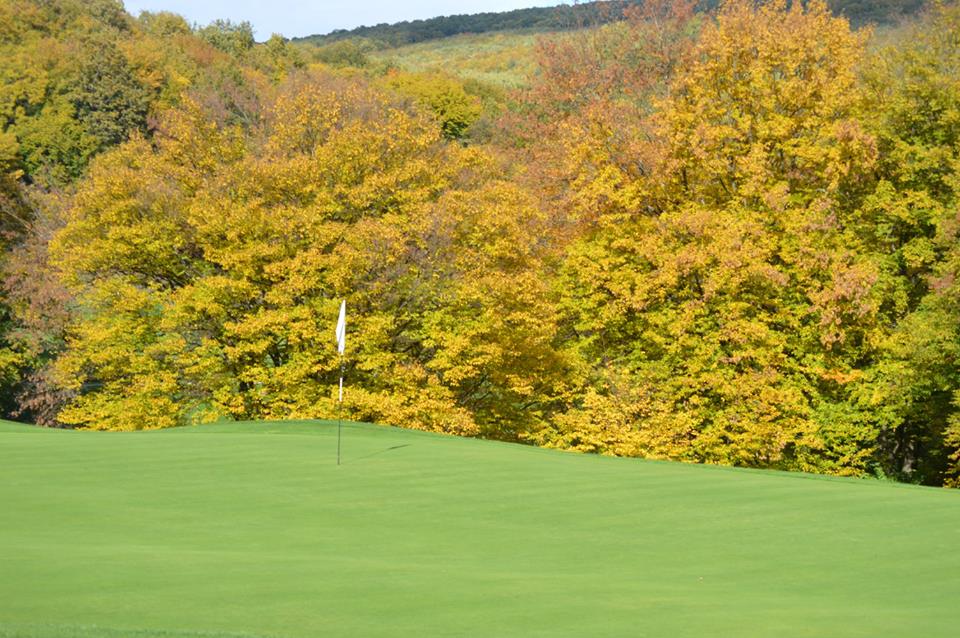 Concursurile de golf din această toamnă pe terenurile din România