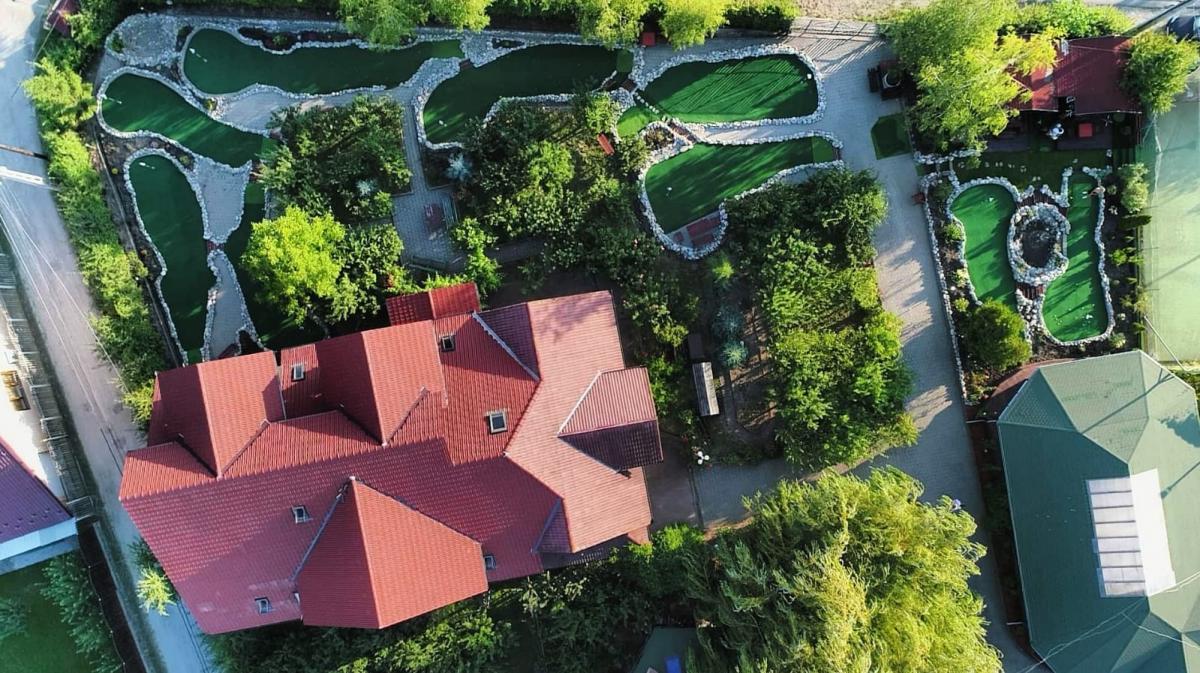 The House of Golf
